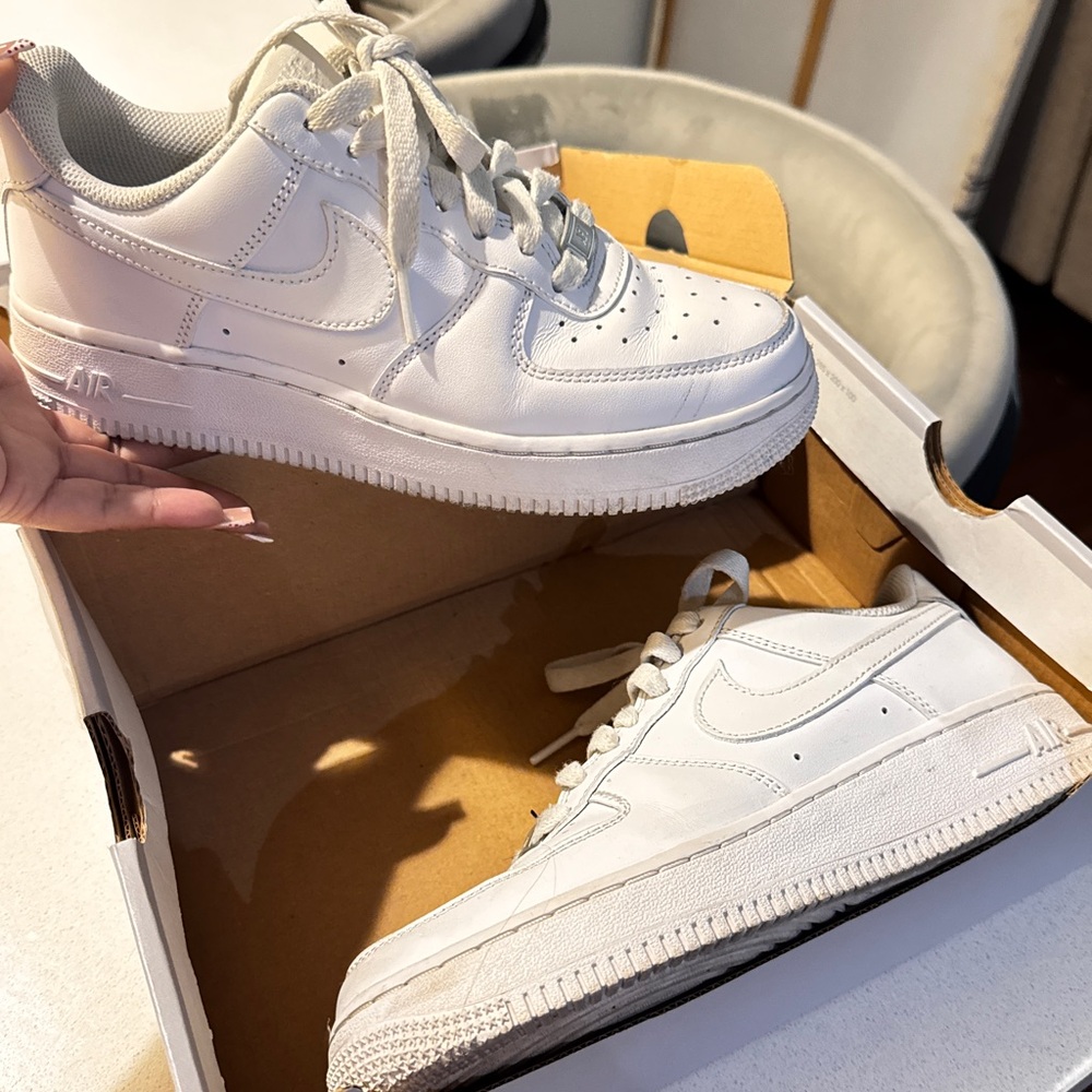 Nike Air Force’s - Picture 3 of 4